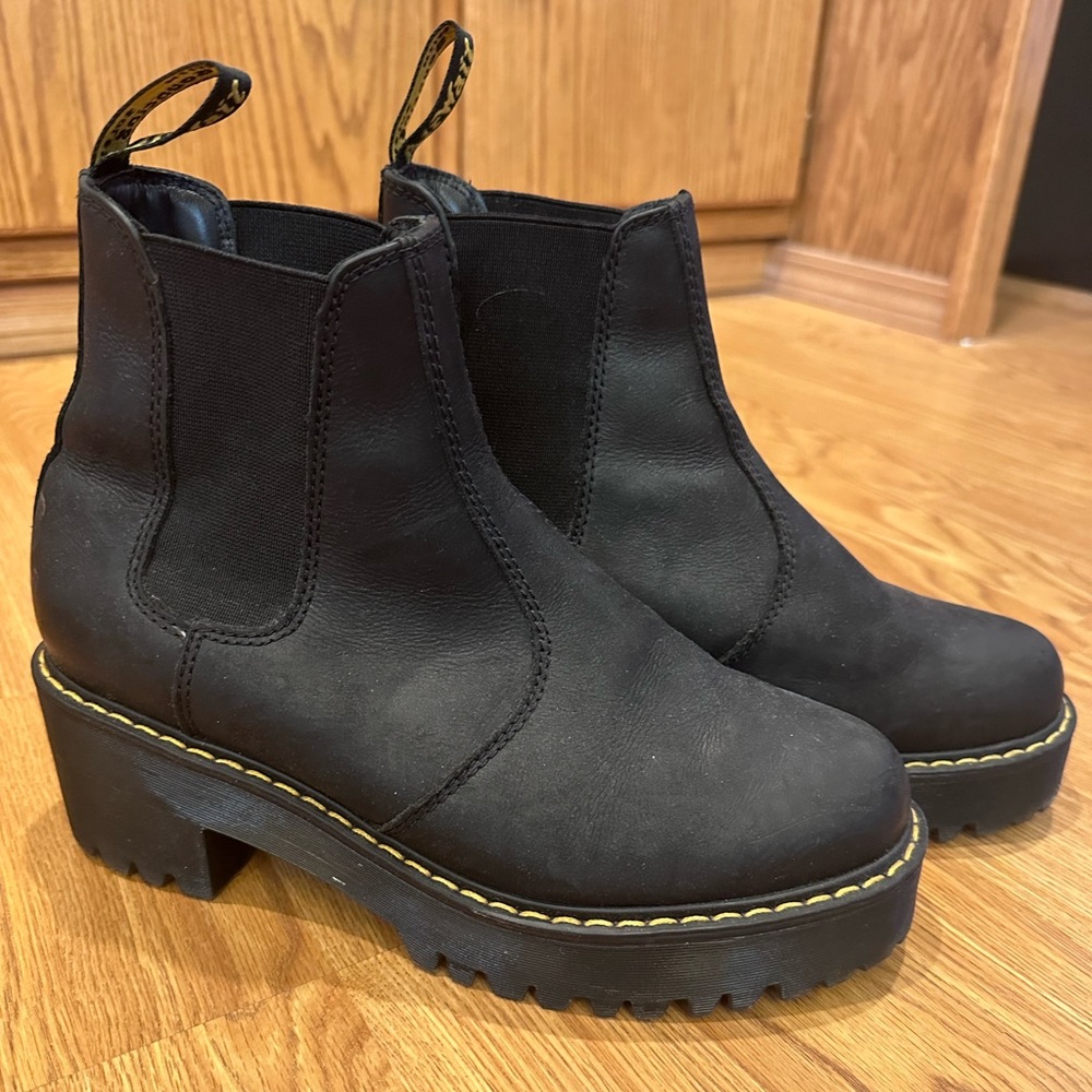 Dr. Martens Women's Rometty Fashion Boot, Black Burnished Wyoming, 8